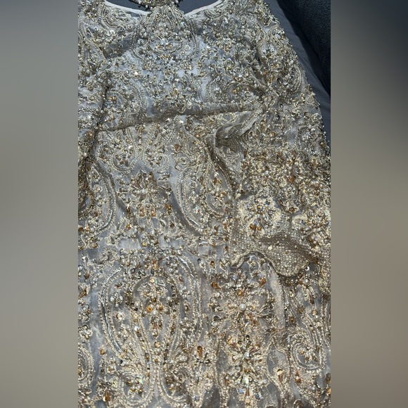 Kanwal Malik (Elegant Gold and White Embellished dress) small size - Picture 6 of 16